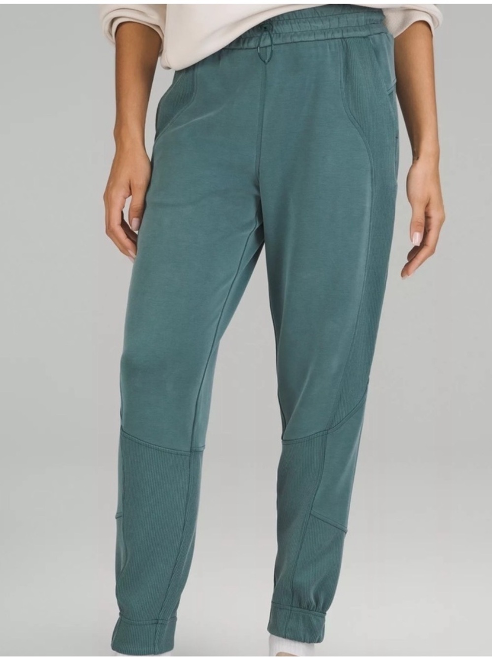 Lululemon Softstreme Ribbed High-Rise Pull-On Jogger Pant, Green Jasper, Size 0 - Picture 4 of 15